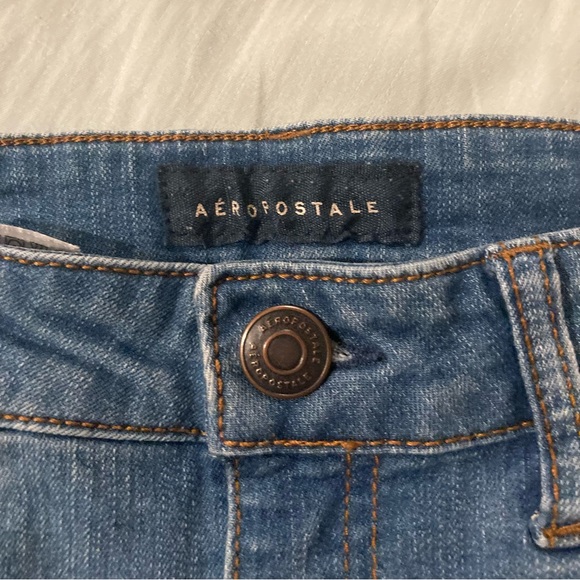 Distressed Denim Shorts - Picture 5 of 7